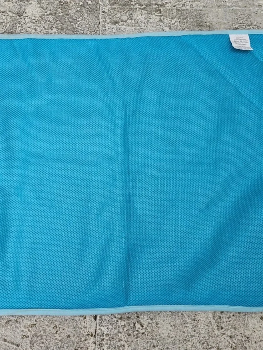 Inspector Tail Pet Mat Self Cooling Mat for Dog Blue Cool Core Fabric Mesh New